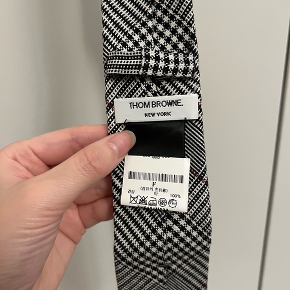 Thom Browne tie - Picture 4 of 5